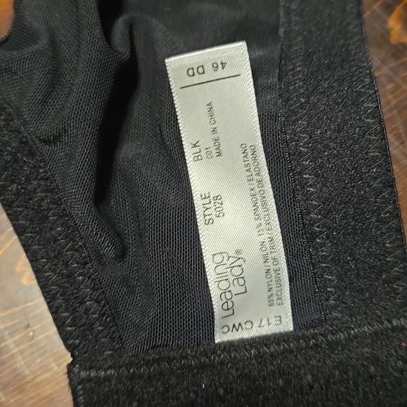 Leading Lady Black Full-Coverage Bra with Adjustable Straps - Picture 2 of 2